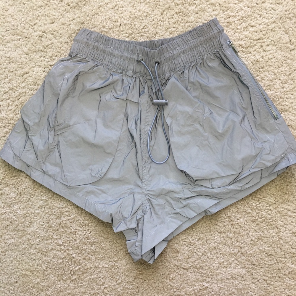 Triangl silver reflective shorts xs